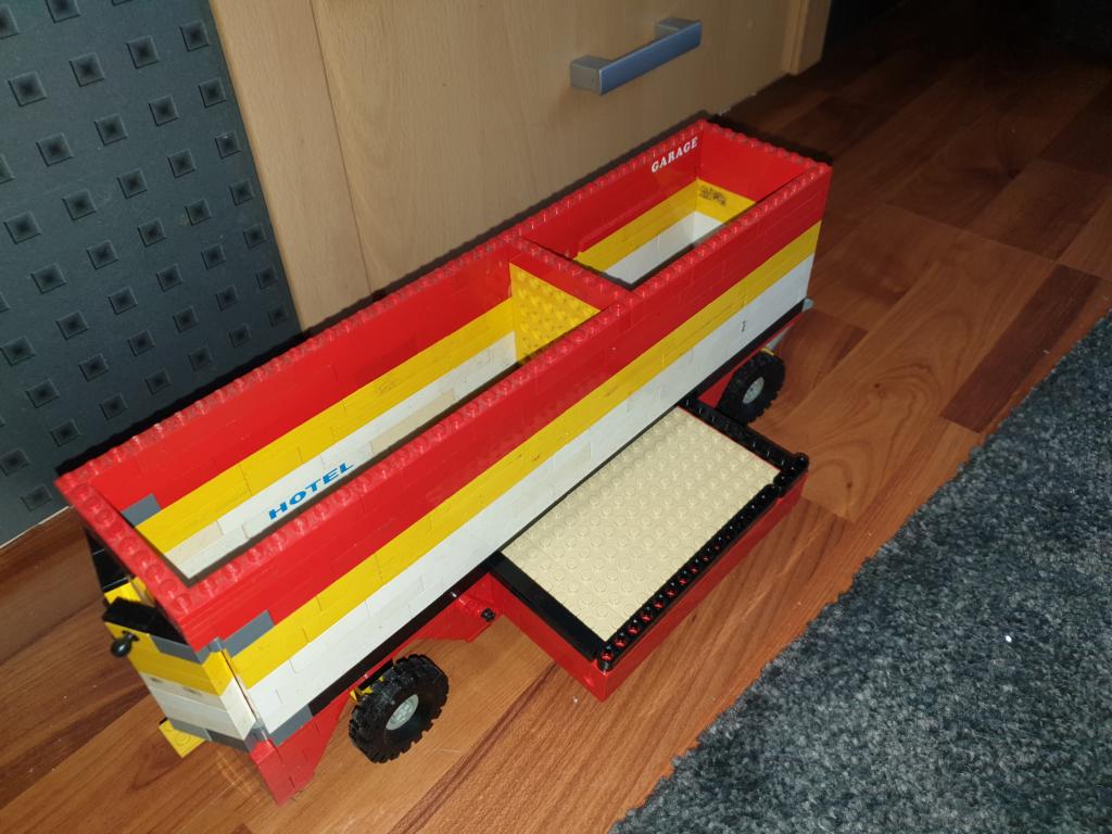 Nun kommen die Platten f�r den Aufgang. 